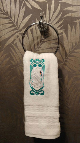 *NEW - LUXURIOUS ELEGANT ART DECO WHITE SWAN EMBROIDERED HAND TOWEL - (1 TOWEL ONLY)   WOULD MAKE A WONDERFUL GIFT!