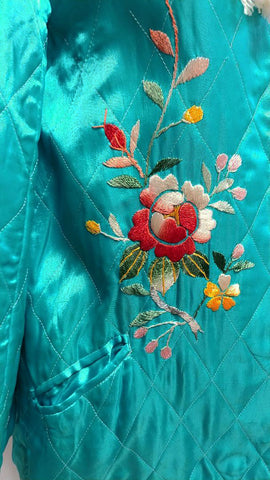 VINTAGE 50 60S ASIAN ORIENTAL TURQUOISE QUILTED JACKET WITH BEAUTIFUL FLORAL EMBROIDERY