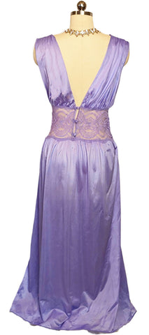 VINTAGE LARGE GRECIAN-LOOK VAL MODE LACE NIGHTGOWN IN SPRING LILAC