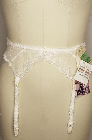 *   VINTAGE 1960S NEW CE SOIR LACE WEDDING GARTER BELT FROM THE BROADWAY DEPARTMENT STORE
